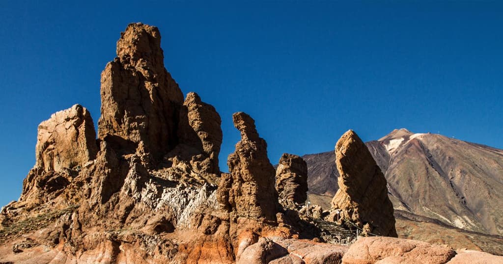 Stop 1: La Ruleta Viewpoint and Teide National Park