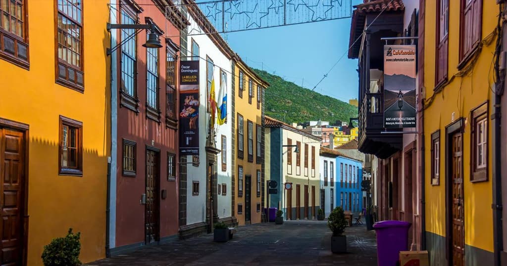 Stop 2: La Laguna and the Historic Quarter